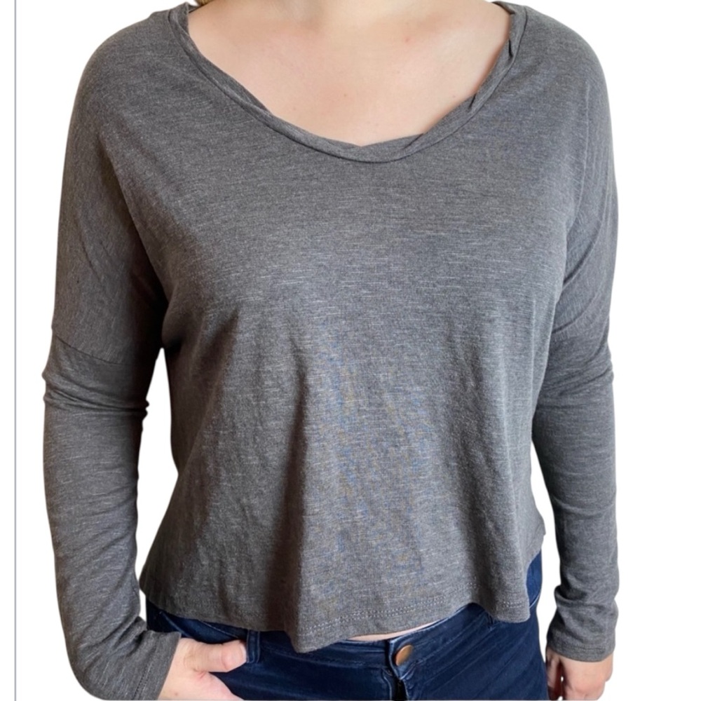 Poof NWT Women’s Grey High Low Casual Shirt Size Medium